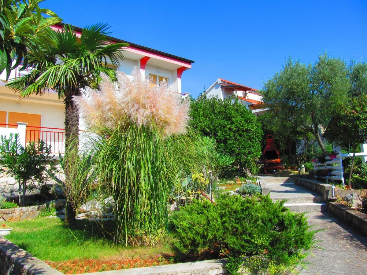 Apartments Natasa Krk Town Exterior foto